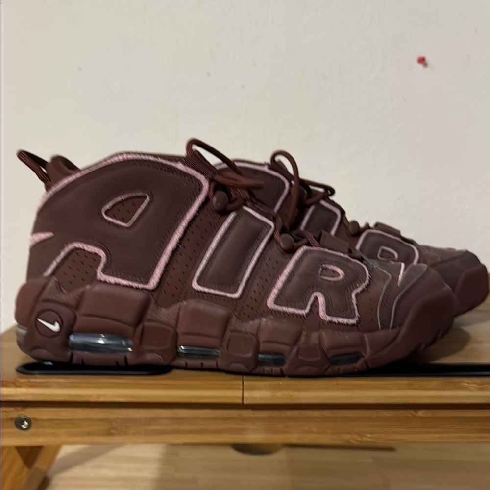 96 uptempo retro (Valentine’s Day 2023)